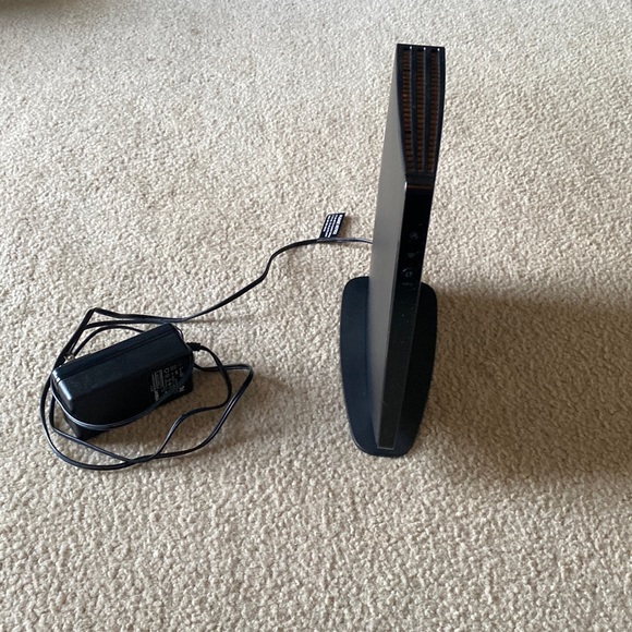 Verizon gateway router - Picture 1 of 2